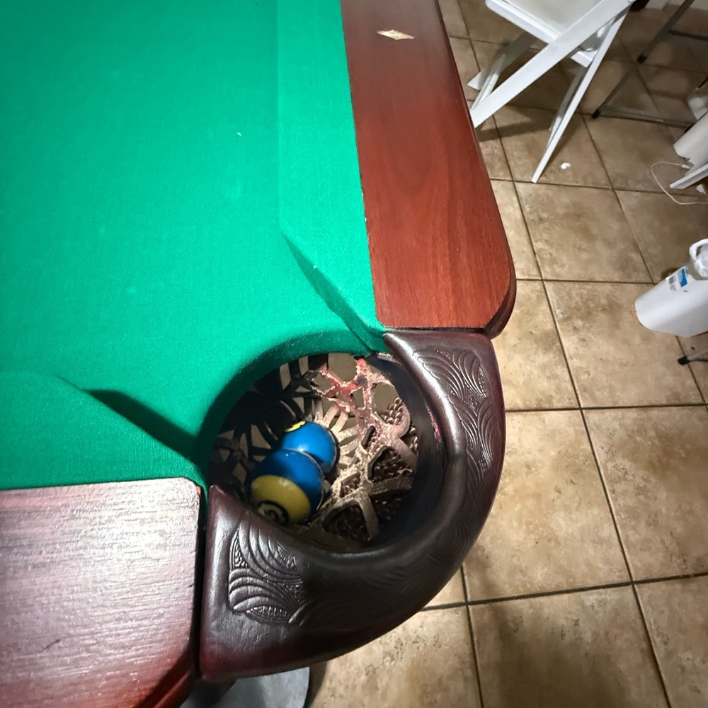 Pool Table - Picture 6 of 7